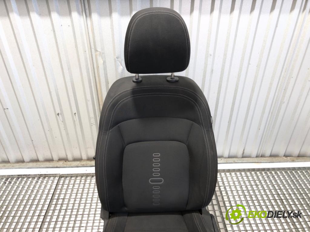 KIA SPORTAGE III SUV 2013 85 kW 1.7 CRDi 1685 sedadlo levý přední část