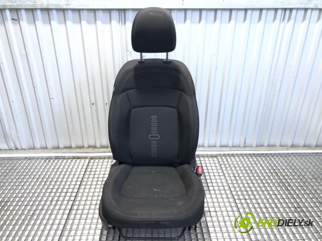 KIA SPORTAGE III SUV 2013 85 kW 1.7 CRDi 1685 sedadlo pravý přední část 