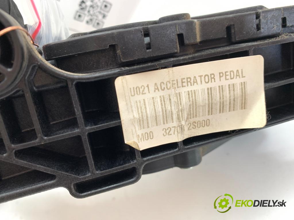 KIA SPORTAGE III SUV 2013 85 kW 1.7 CRDi 1685 Potenciometer plynu 32700-2S000 (Potenciometer plynového pedálu)
