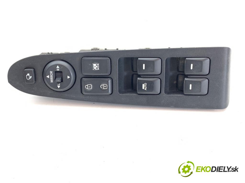 KIA SPORTAGE III SUV 2013 85 kW 1.7 CRDi 1685 Prepínač okien 93570-3W400WK (Prepínacie páčky pod volantom)