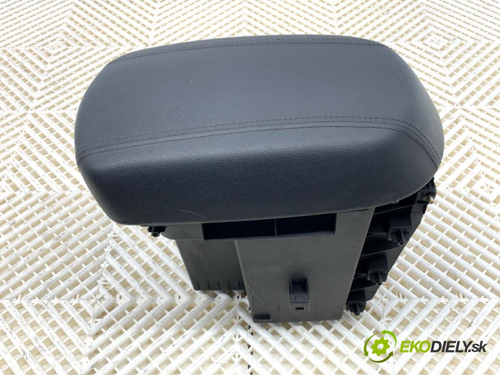 KIA SPORTAGE III SUV 2013 85 kW 1.7 CRDi 1685 Lakťová opierka 84681-3U010 (Lakťová opierka)