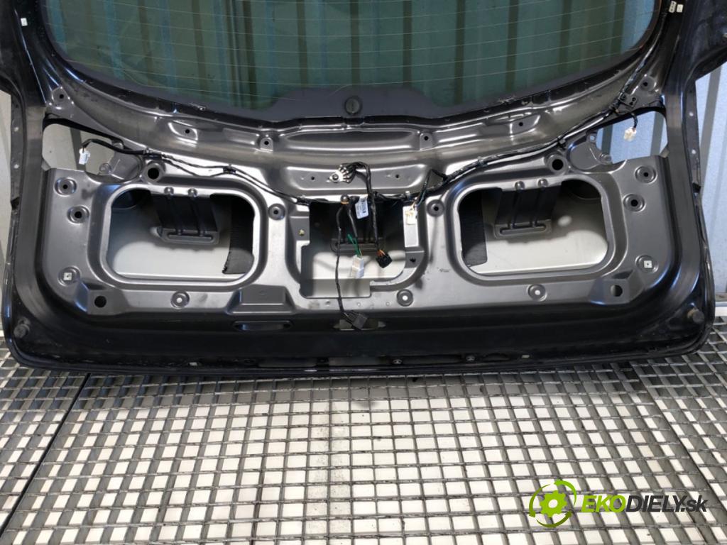 KIA SPORTAGE III SUV 2013 85 kW 1.7 CRDi 1685 kapota zad