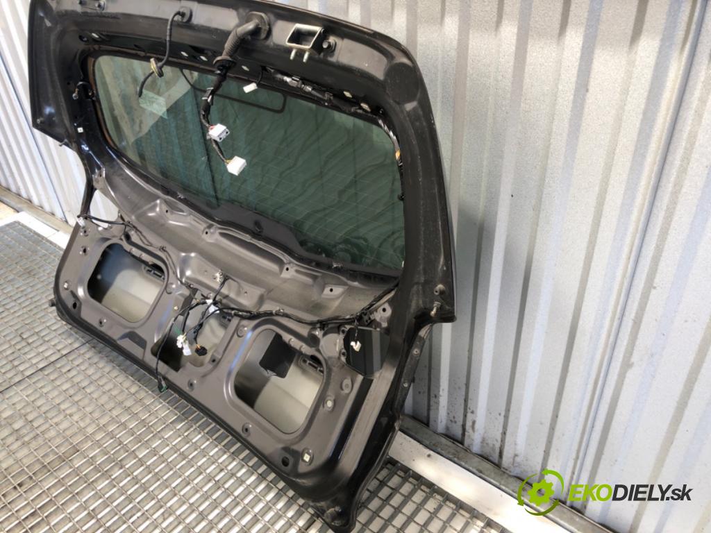 KIA SPORTAGE III SUV 2013 85 kW 1.7 CRDi 1685 kapota zad