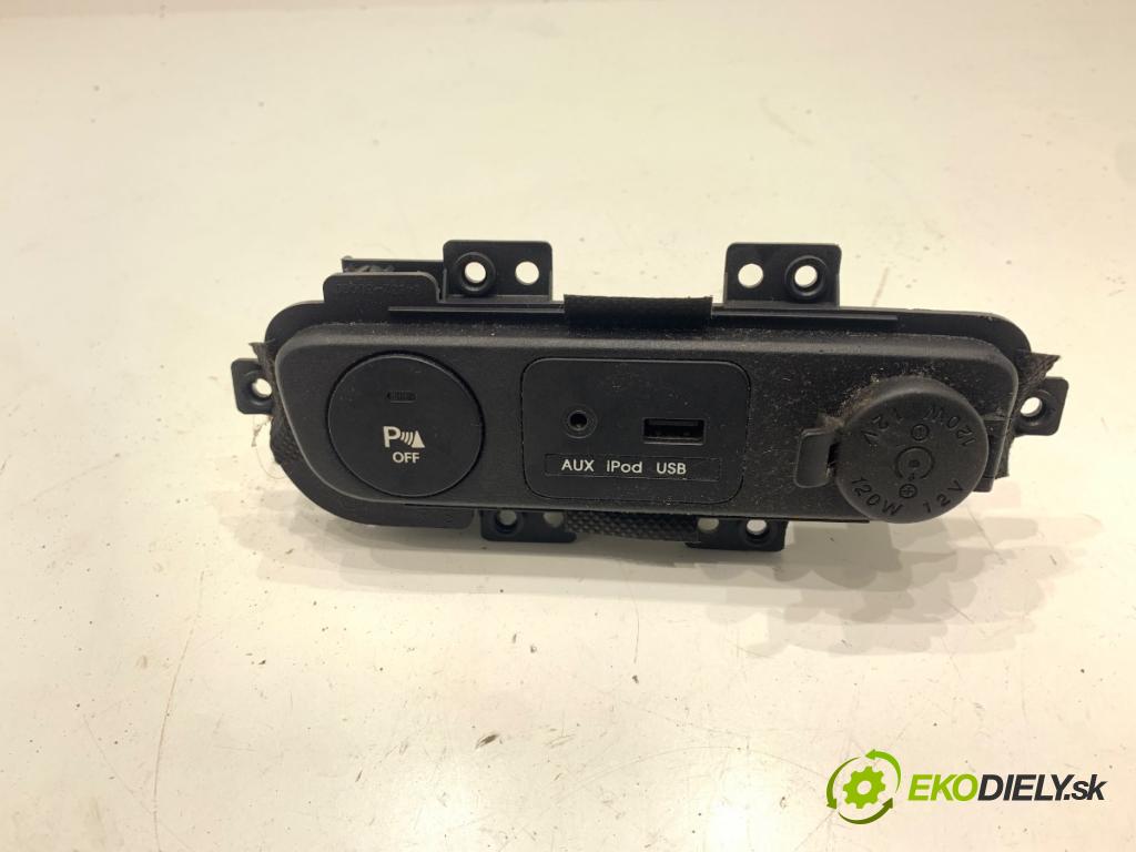 KIA SPORTAGE III SUV 2013 85 kW 1.7 CRDi 1685 HNÍZDO: USB 