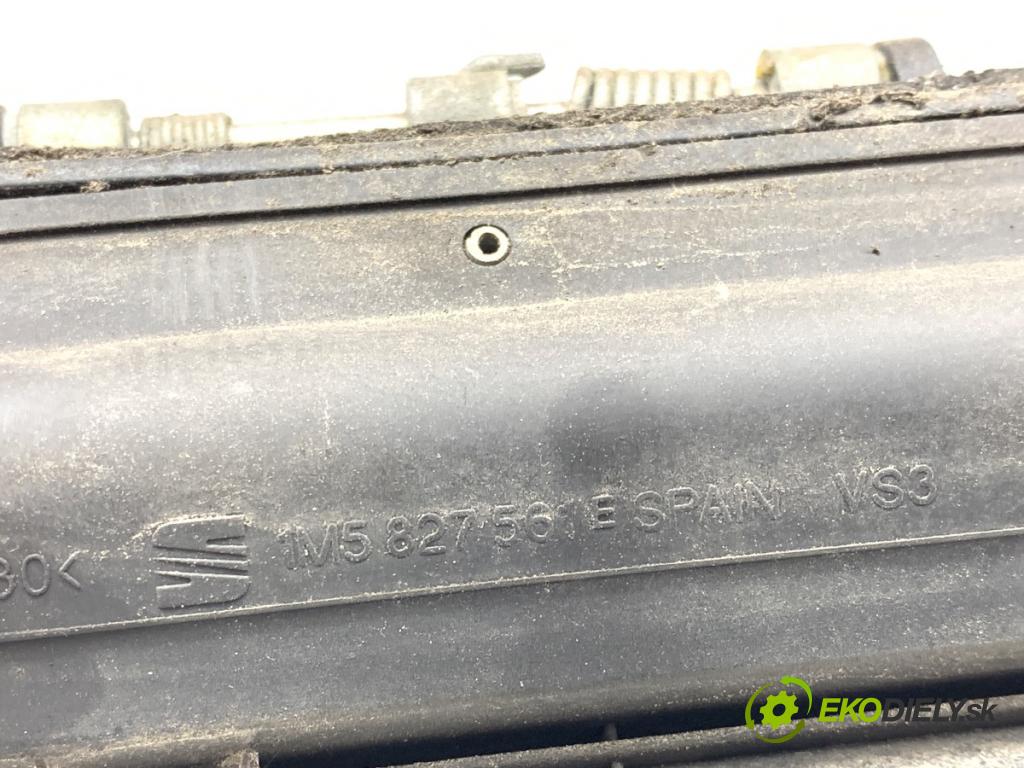 SEAT TOLEDO II sedan 1999 110 kW 2.3 V5 2324 Kľučka dverí zad 1M5827561E