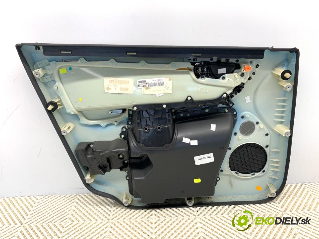 VOLVO XC60 I SUV 2009 136 kW D5 AWD 2400 ča dveře pravý přední část