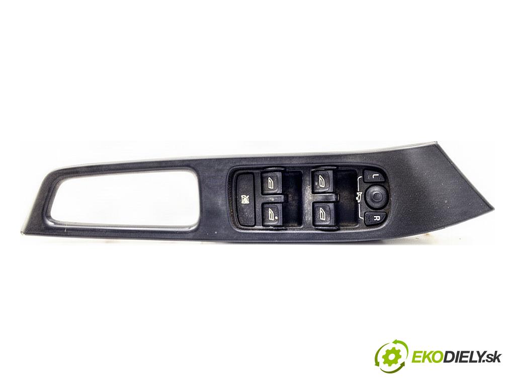 VOLVO XC60 I SUV 2009 136 kW D5 AWD 2400 Prepínač okien 31295118 (Prepínacie páčky pod volantom)