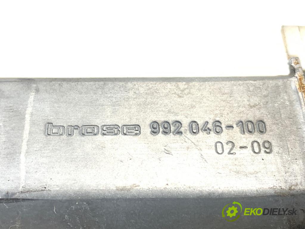 TOYOTA COROLLA E12 sedan 2002 81 kW 1.6 VVT-i (ZZE121_) 1598 Mechanizmus okna pravy predný