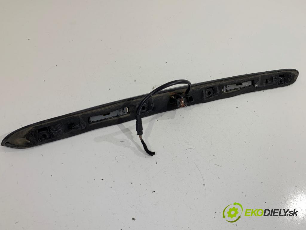 BMW E46 liftback 2003 85 kW 316 ti 1596 Lišta dverí zad