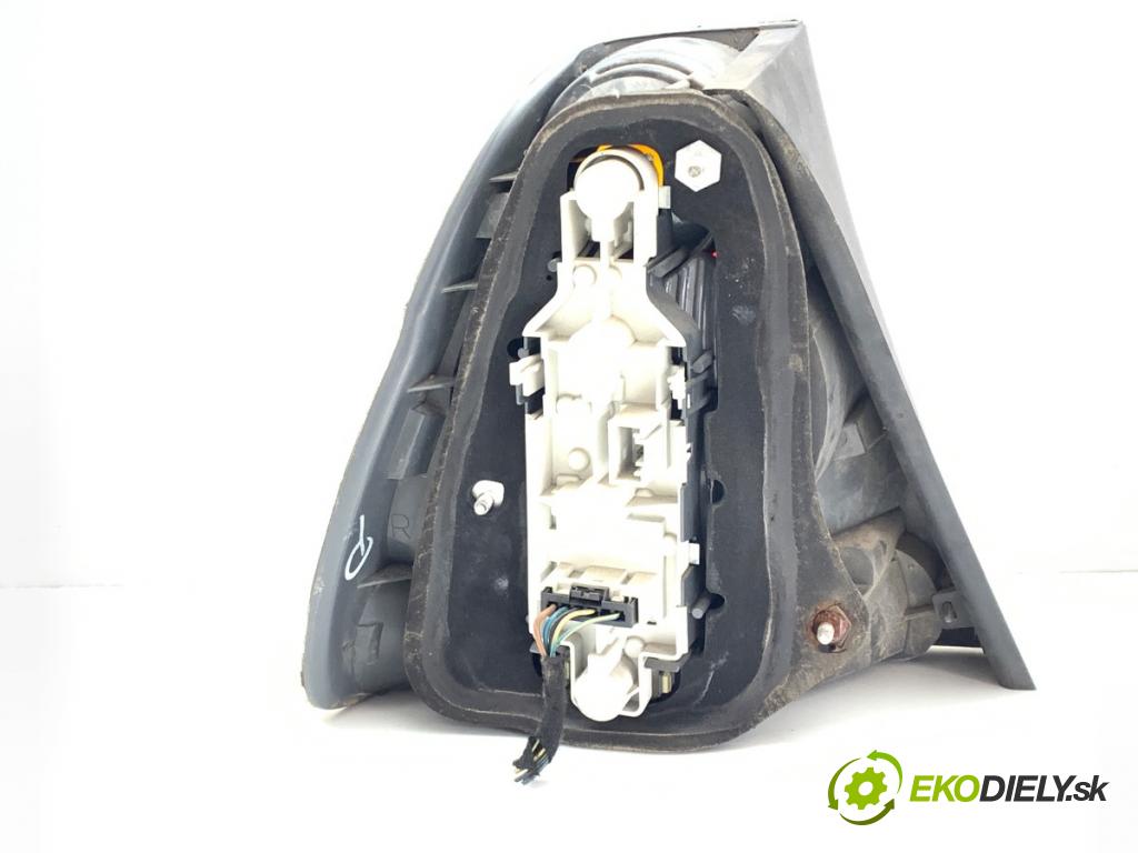 BMW E46 liftback 2003 85 kW 316 ti 1596 světlo pravý zadní část 6920238