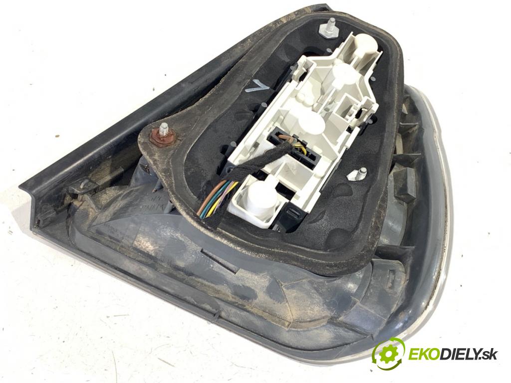 BMW E46 liftback 2003 85 kW 316 ti 1596 Svetlo ľavy zad 6920237