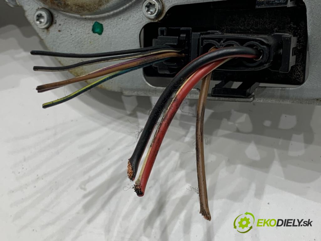 BMW E46 liftback 2003 85 kW 316 ti 1796 motor stěračů zadní část 0390201574