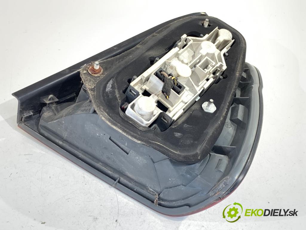 BMW E46 liftback 2003 85 kW 316 ti 1796 světlo levý zadní část 6927763
