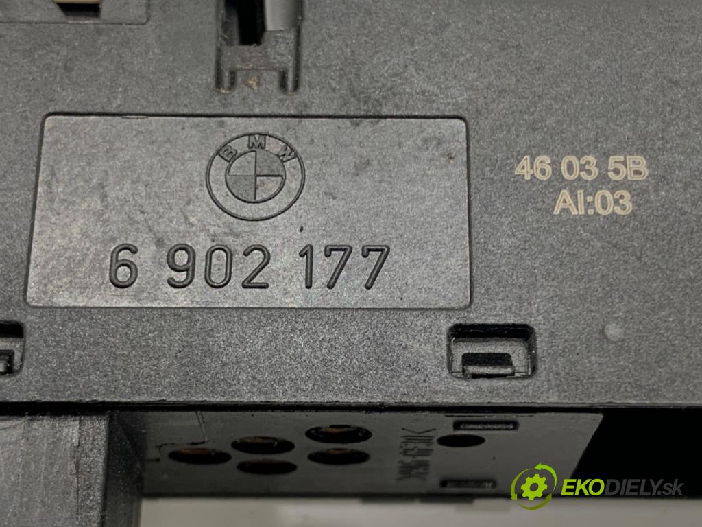 BMW E46 liftback 2003 85 kW 316 ti 1796 přepínač oken 6902177 (Páčky pod volantem)