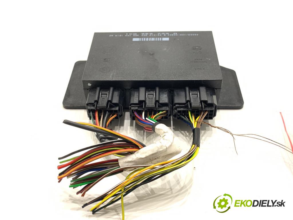VW PASSAT B5 FL Kombi 2003 74 kW 1.9 TDI 1896 Modul komfortu 1C0959799A (Modul komfortu)