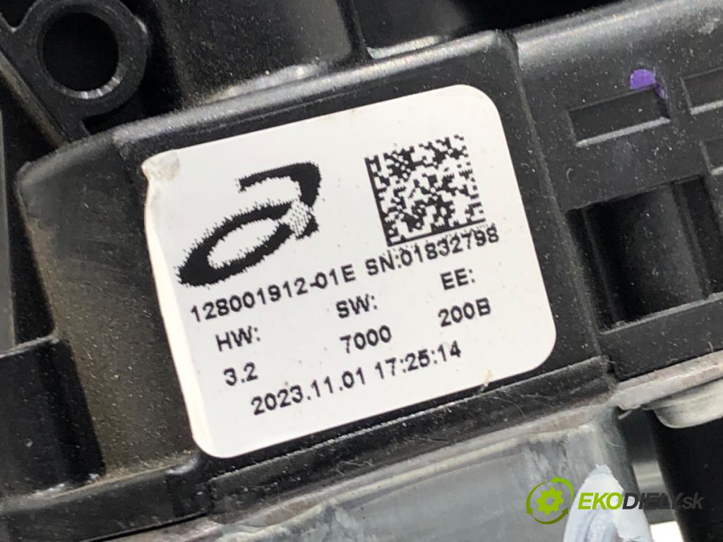 DACIA DUSTER SUV 2023 96 kW 1.3 TCe 130 (HMMF) 1332 mechanismus okna levý přední část 807217664R