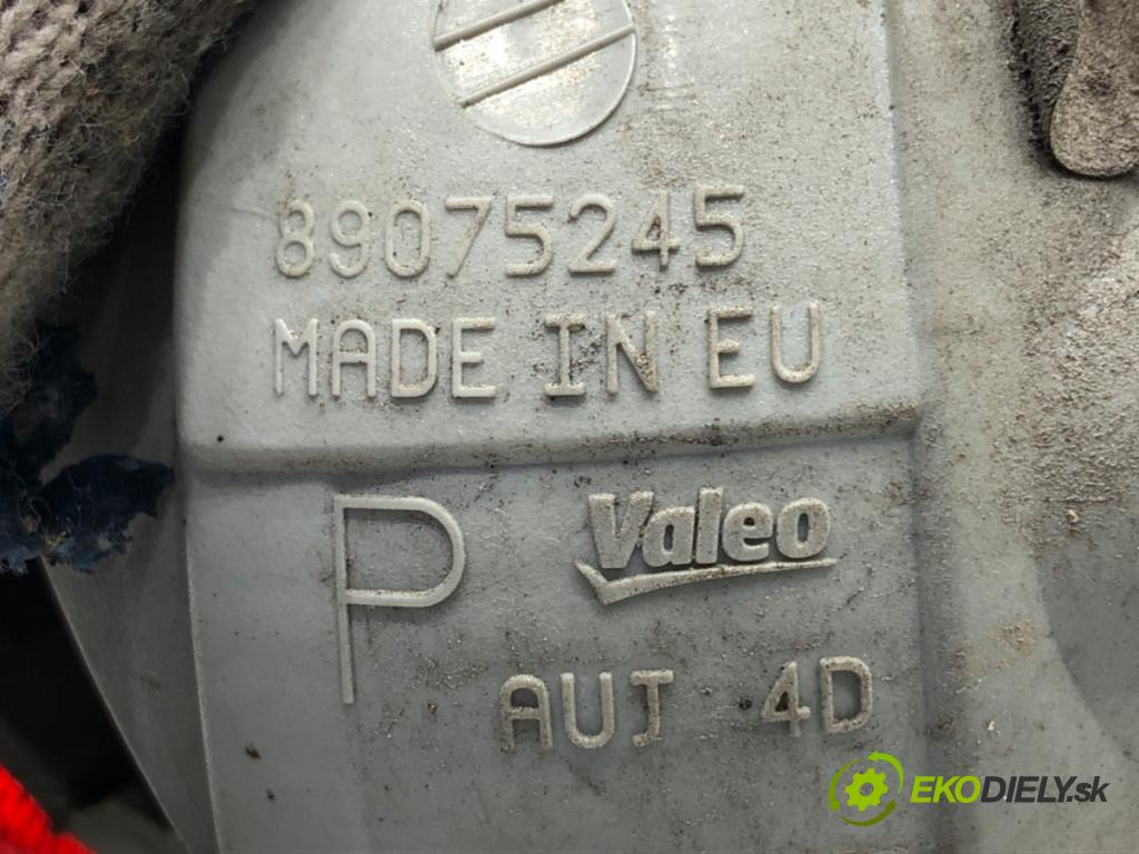 VOLVO XC60 I SUV 2009 136 kW D5 AWD 2400 Svetlo nárazníka pravy zad 89075245