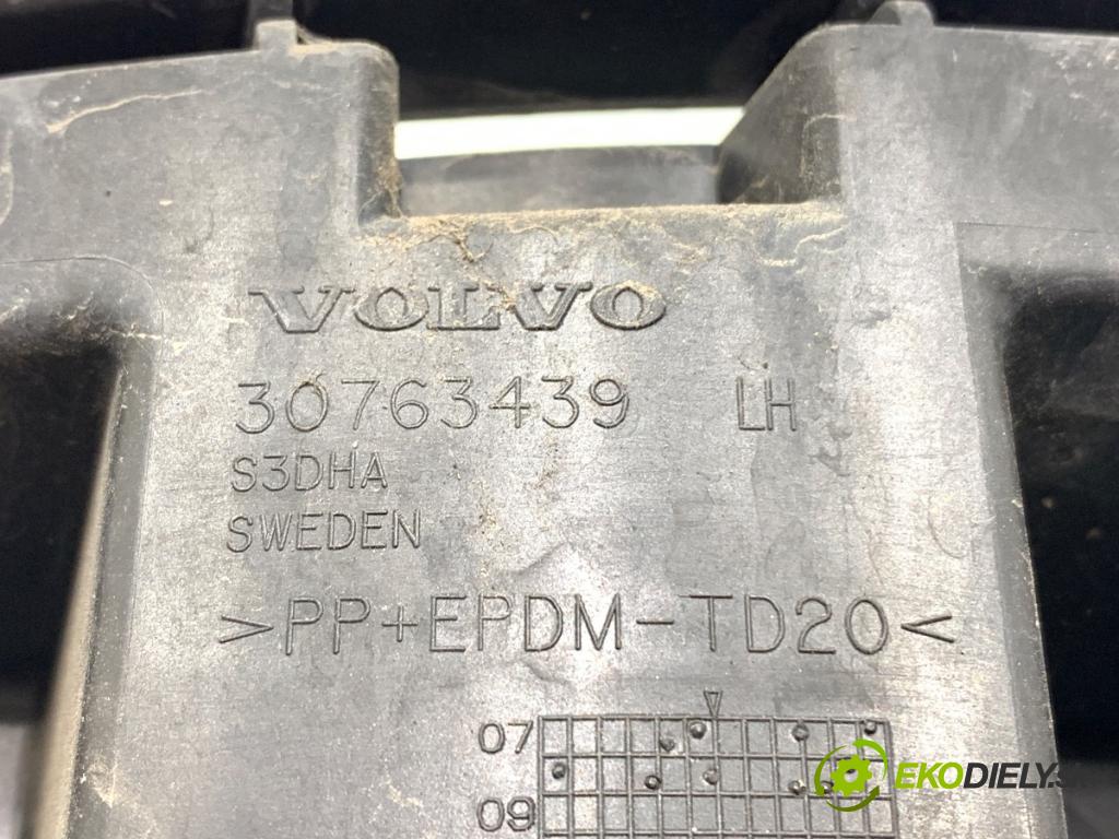 VOLVO XC60 I SUV 2009 136 kW D5 AWD 2400 Úchyt nárazníka ľavy zad 30763439