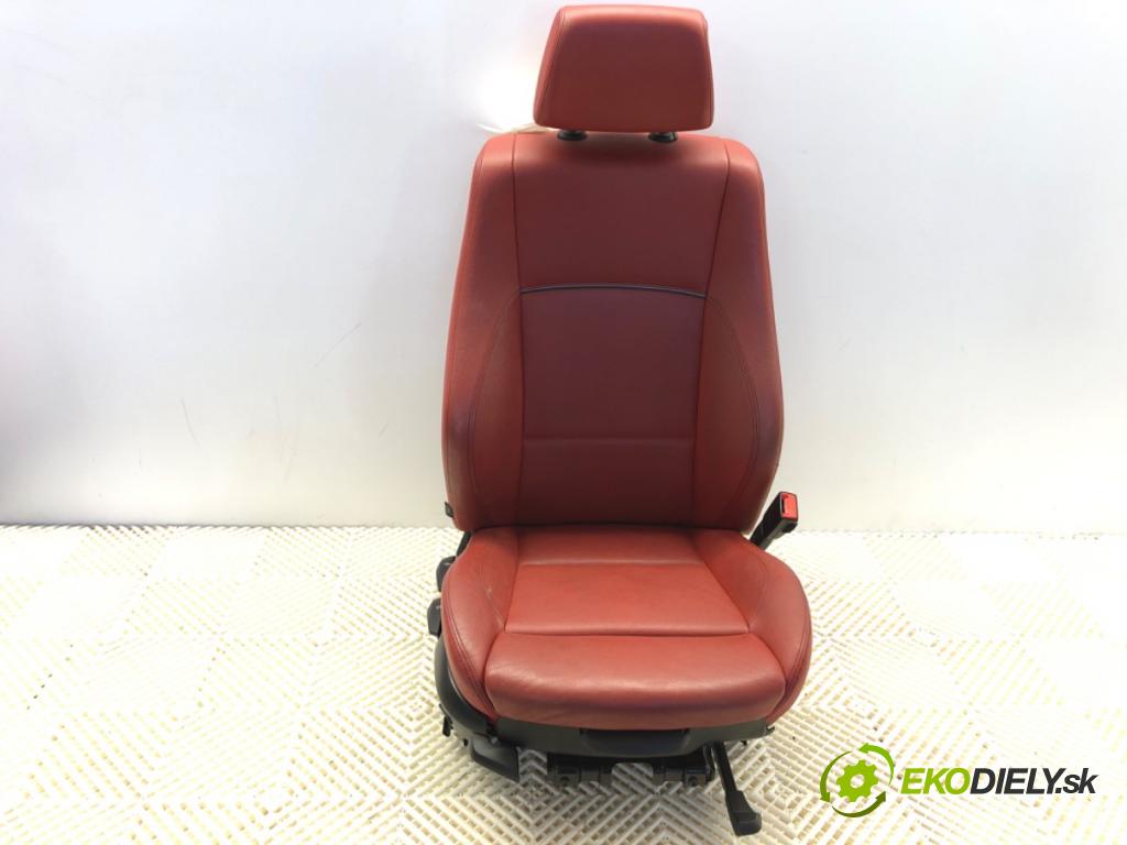 BMW E84 SUV 2014 105 kW sDrive 18 d 1995 sedadlo pravý přední část 