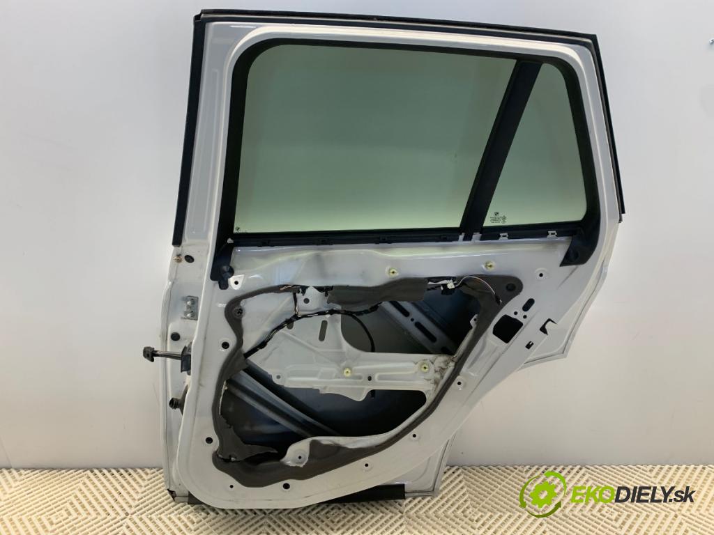 BMW E84 SUV 2014 105 kW sDrive 18 d 1995 dveře pravý zadní část
