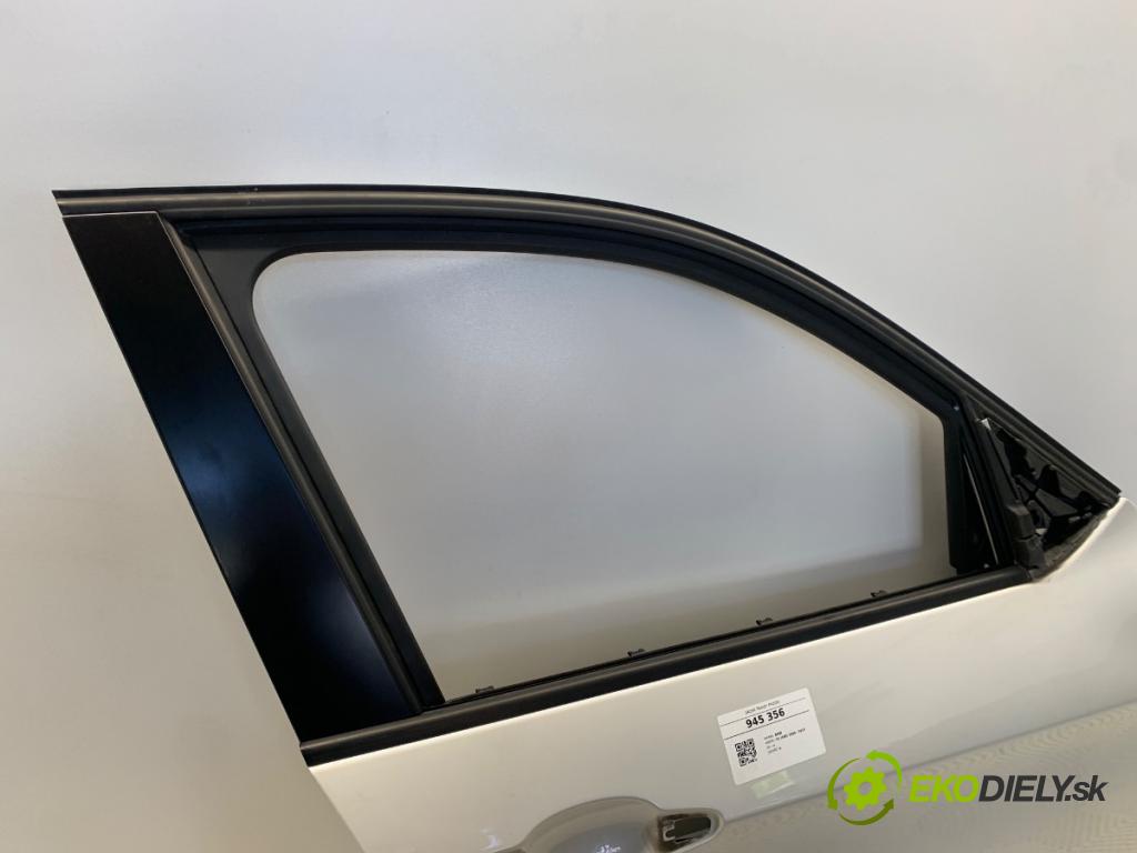 BMW E84 SUV 2014 105 kW sDrive 18 d 1995 dveře pravý přední část