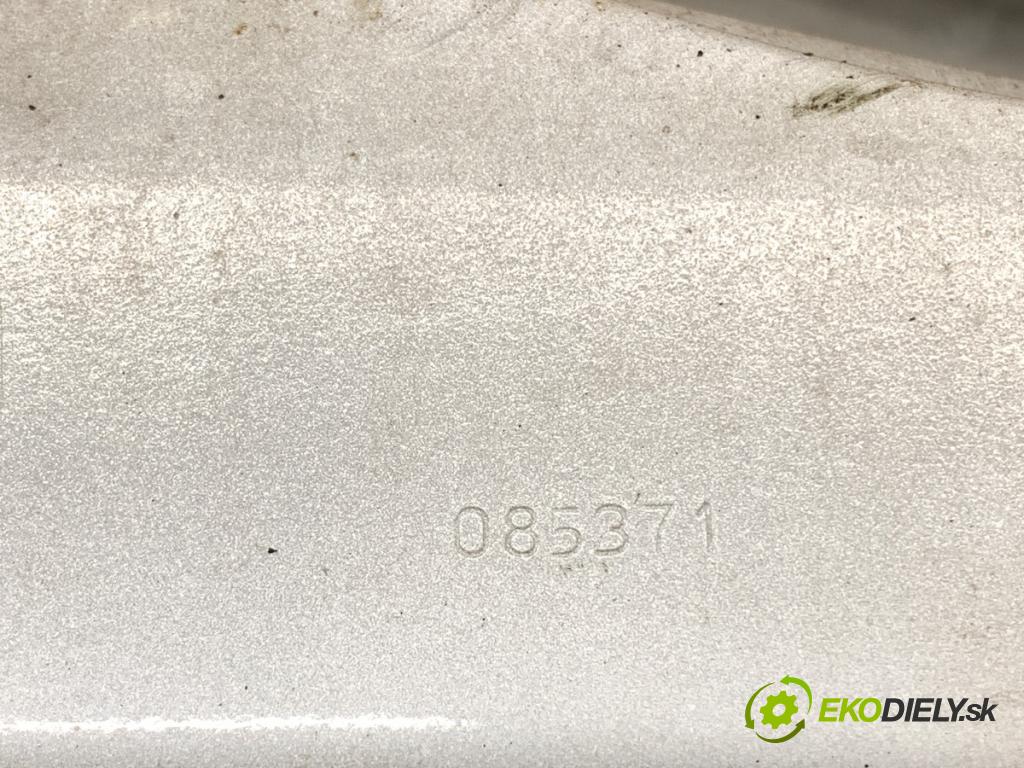 VOLVO XC60 I SUV 2009 136 kW D5 AWD 2400 Výstuha nárazníka zad  (Výstuha zadná)