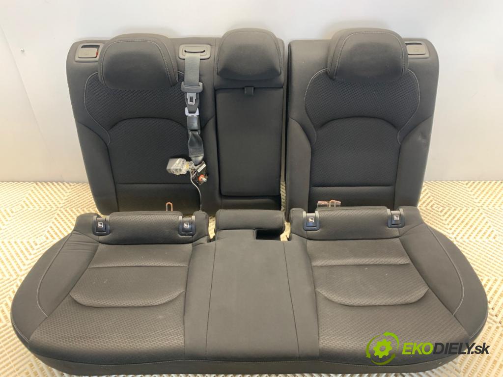 HYUNDAI i30 liftback 2018 88 kW 1.0 T-GDI 998 sedadlo druhý VLÁDA: 