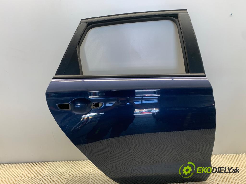HYUNDAI i30 liftback 2018 88 kW 1.0 T-GDI 998 Dvere pravy zad 