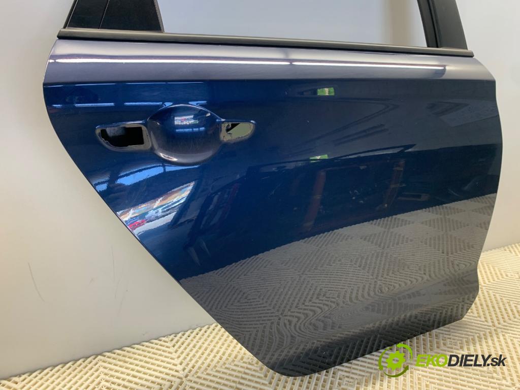 HYUNDAI i30 liftback 2018 88 kW 1.0 T-GDI 998 dveře pravý zadní část