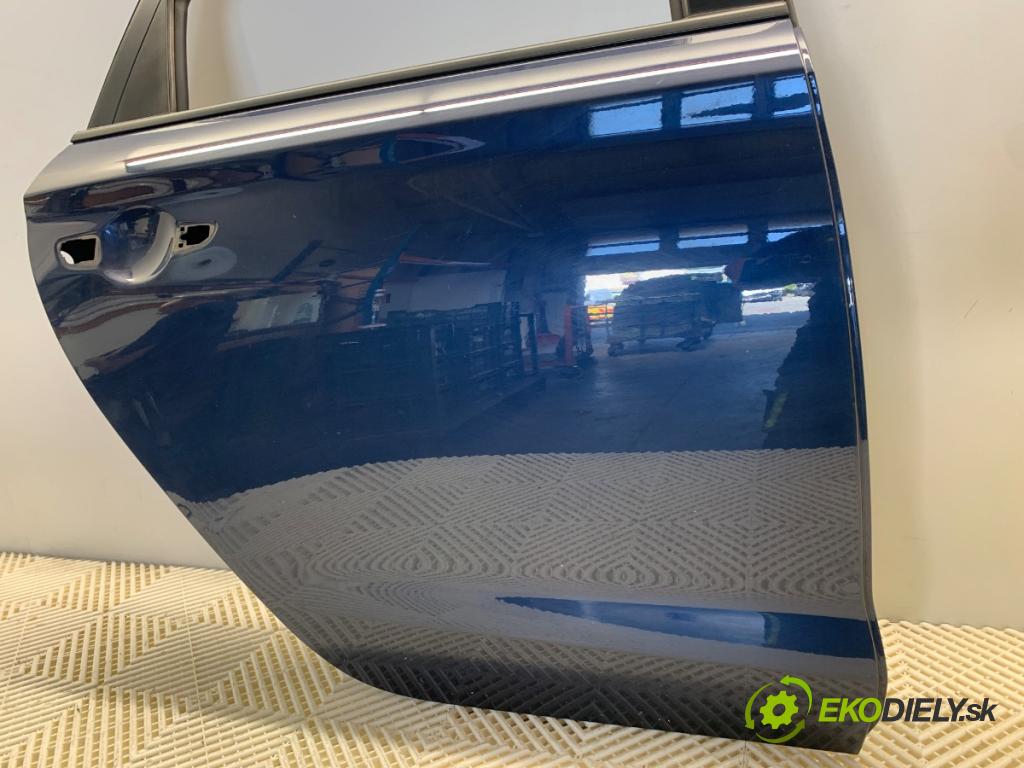 HYUNDAI i30 liftback 2018 88 kW 1.0 T-GDI 998 dveře pravý zadní část