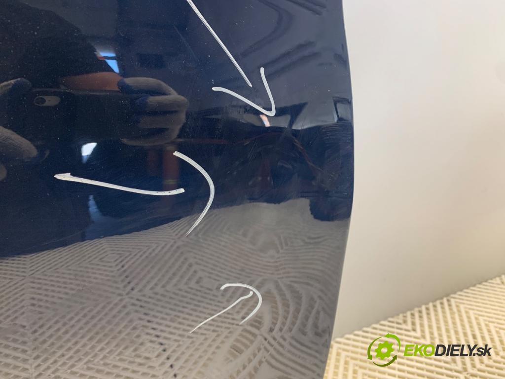 HYUNDAI i30 liftback 2018 88 kW 1.0 T-GDI 998 dveře pravý přední část