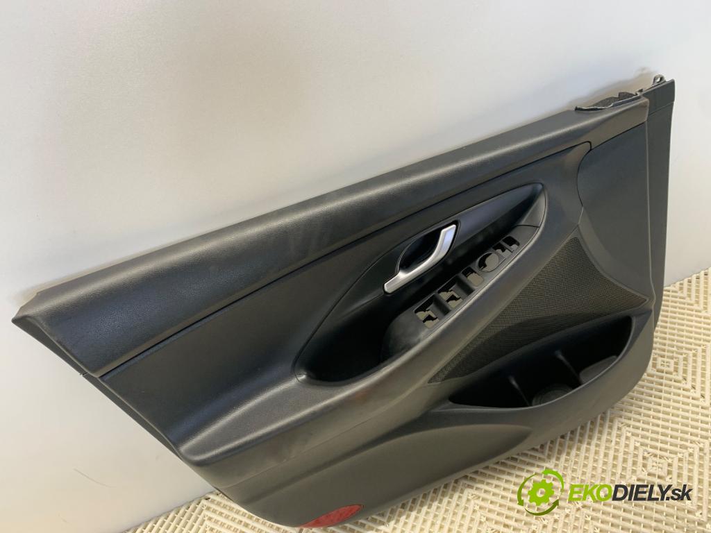 HYUNDAI i30 liftback 2018 88 kW 1.0 T-GDI 998 ča dveře levý přední část