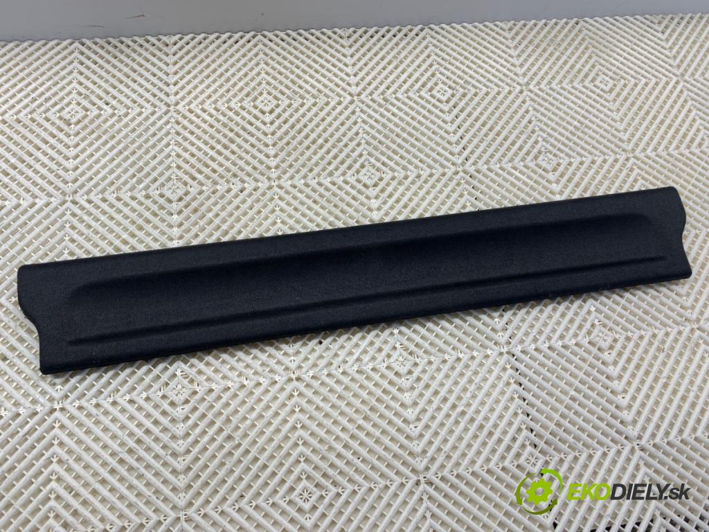 BMW E84 SUV 2014 105 kW sDrive 18 d 1995 pláto zadní část 