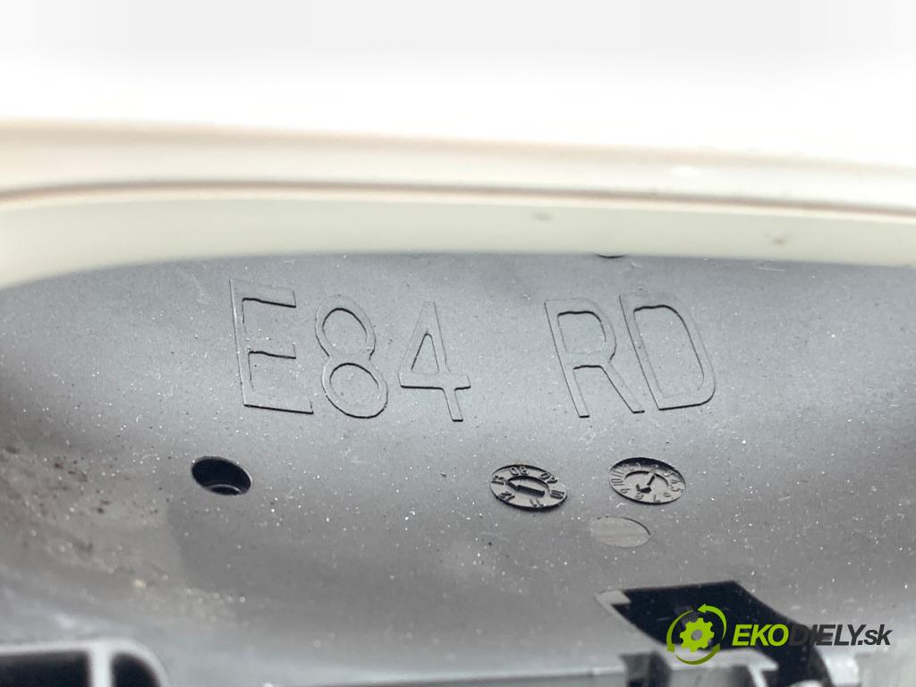 BMW E84 SUV 2014 105 kW sDrive 18 d 1995 klika vnejší pravý zadní část
