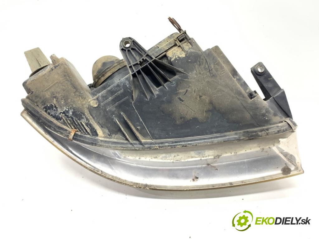 VW PASSAT B5 FL Kombi 2003 74 kW 1.9 TDI 1896 Svetlomet ľavy predný