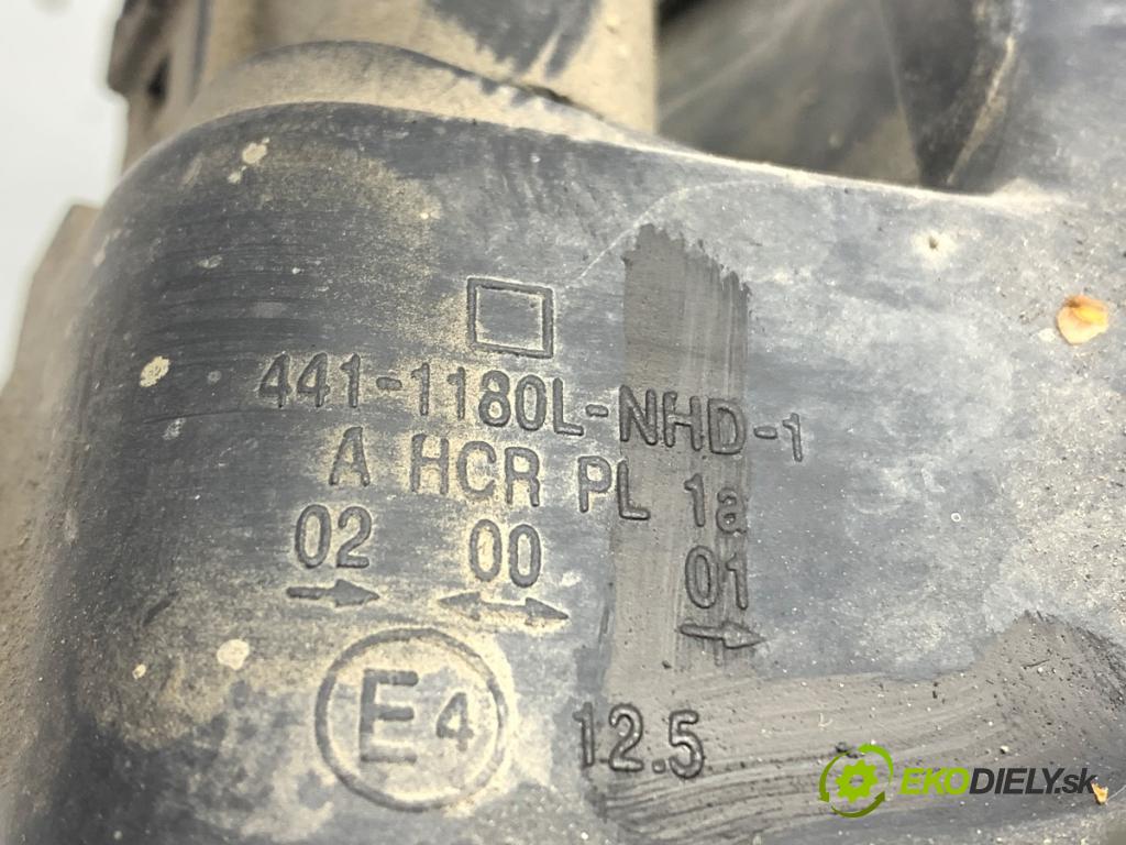 VW PASSAT B5 FL Kombi 2003 74 kW 1.9 TDI 1896 Svetlomet ľavy predný