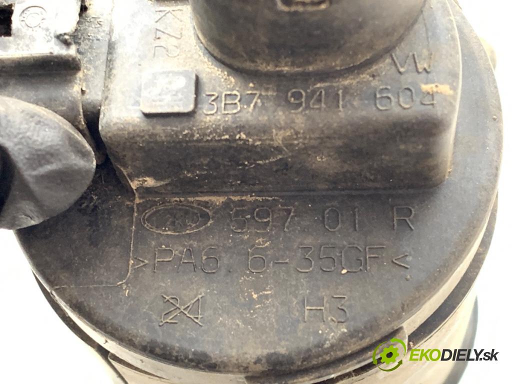 VW PASSAT B5 FL Kombi 2003 74 kW 1.9 TDI 1896 hmlové svetlo, hmlovka pravý přední část 3B7941700A