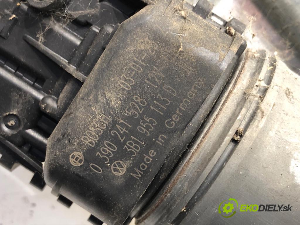 VW PASSAT B5 FL Kombi 2003 74 kW 1.9 TDI 1896 mechanismus stěračů přední část 3B1955113D (Motorek stěračů přední)