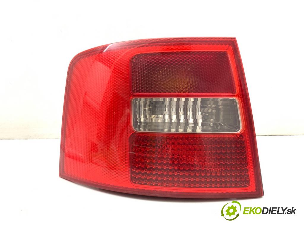 AUDI A6 C5 Kombi 2003 132 kW 2.5 TDI quattro 2496 světlo levý zadní část 4B9945095F