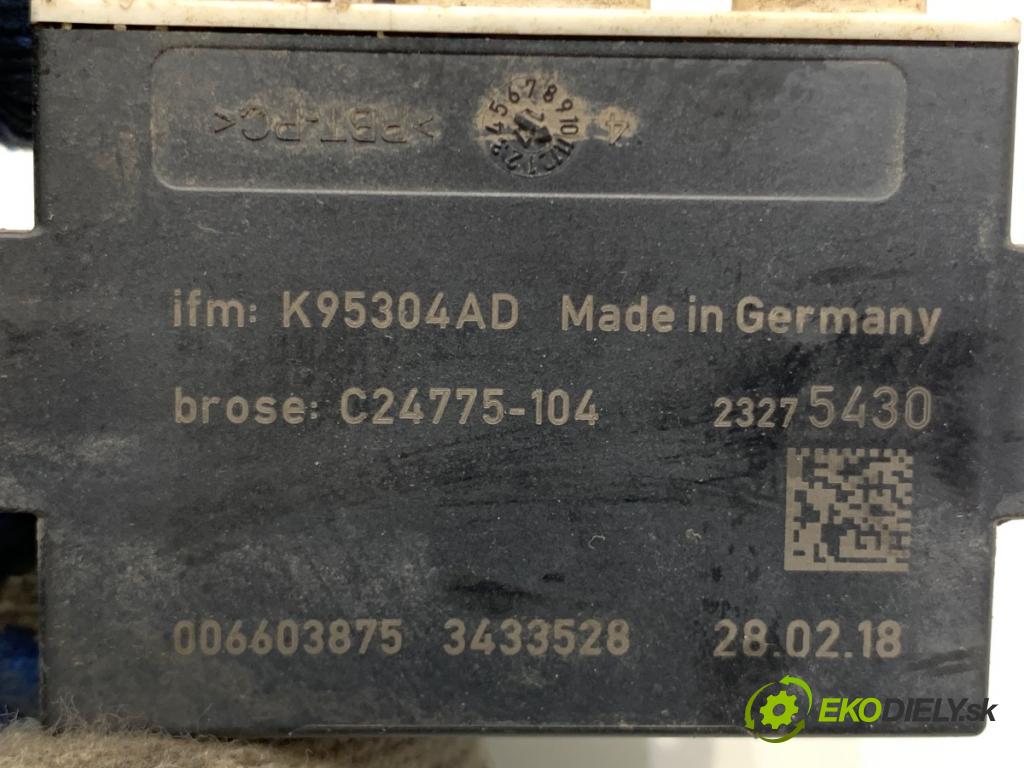 OPEL INSIGNIA B Kombi 2018 121 kW 1.5 (35) 1490 modul řídící jednotka dveří kufr 23275430