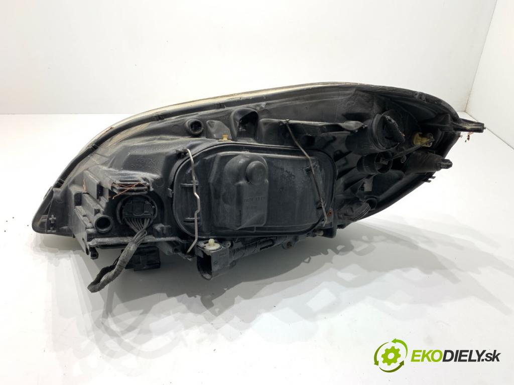 VOLVO XC60 I SUV 2009 136 kW D5 AWD 2400 Svetlomet pravy predný 30763144
