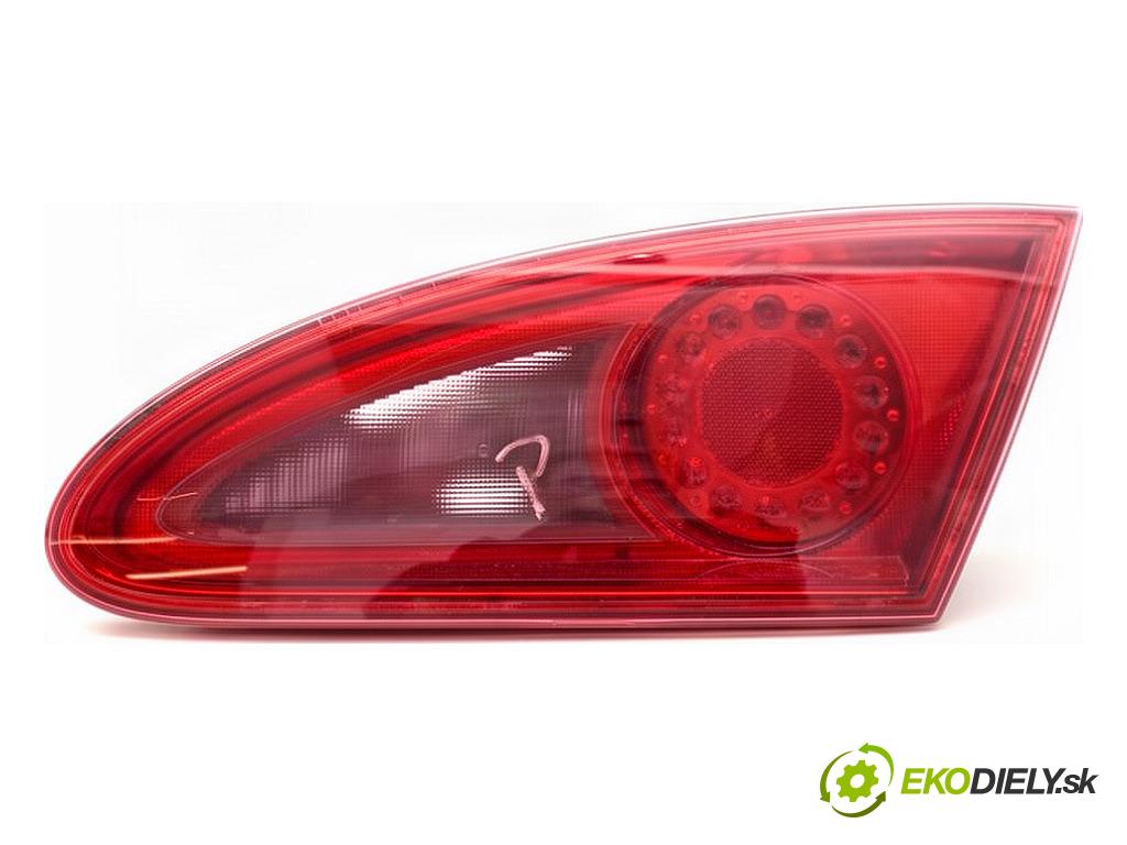 SEAT LEON II liftback 2006 110 kW 2.0 FSI 1984 Svetlo pravy zad vnútorná 6L5945231