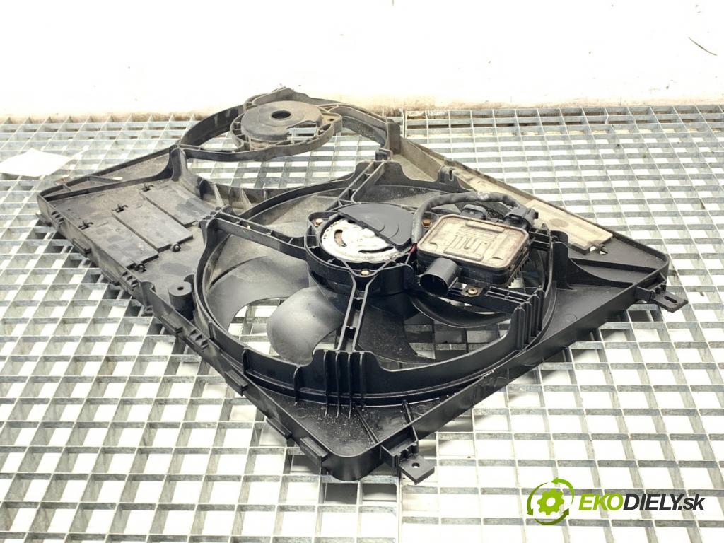 VOLVO XC60 I SUV 2009 136 kW D5 AWD 2400 Ventilátor chladiča 6G91-8C607-NB (Ventilátor)