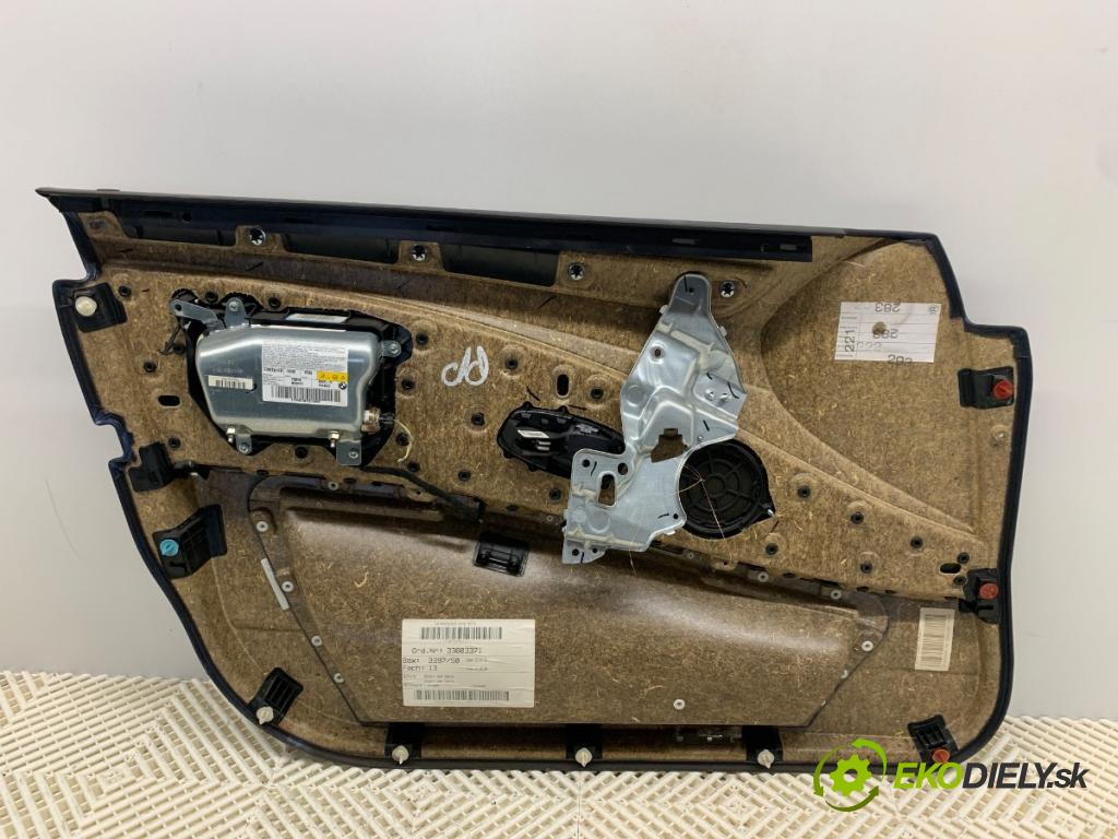 BMW E61 Kombi 2008 130 kW 520 d 1995 čalúnenie Dvere pravy predný