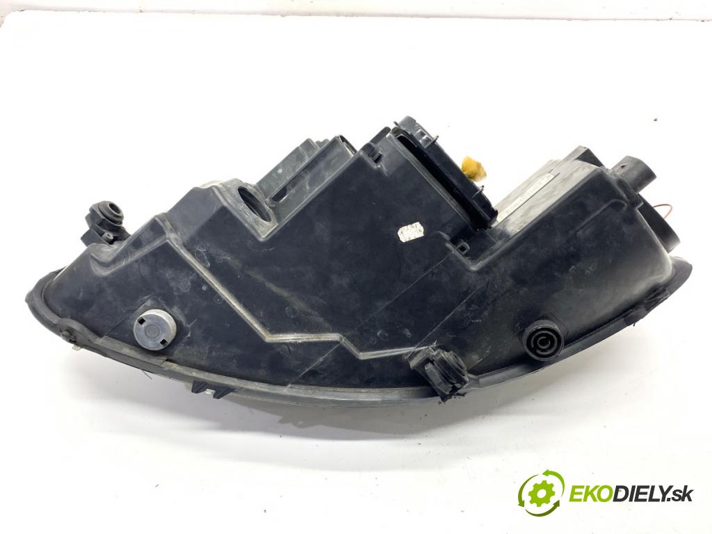 SEAT LEON II liftback 2006 110 kW 2.0 FSI 1984 Svetlomet pravy predný 5P1941006A