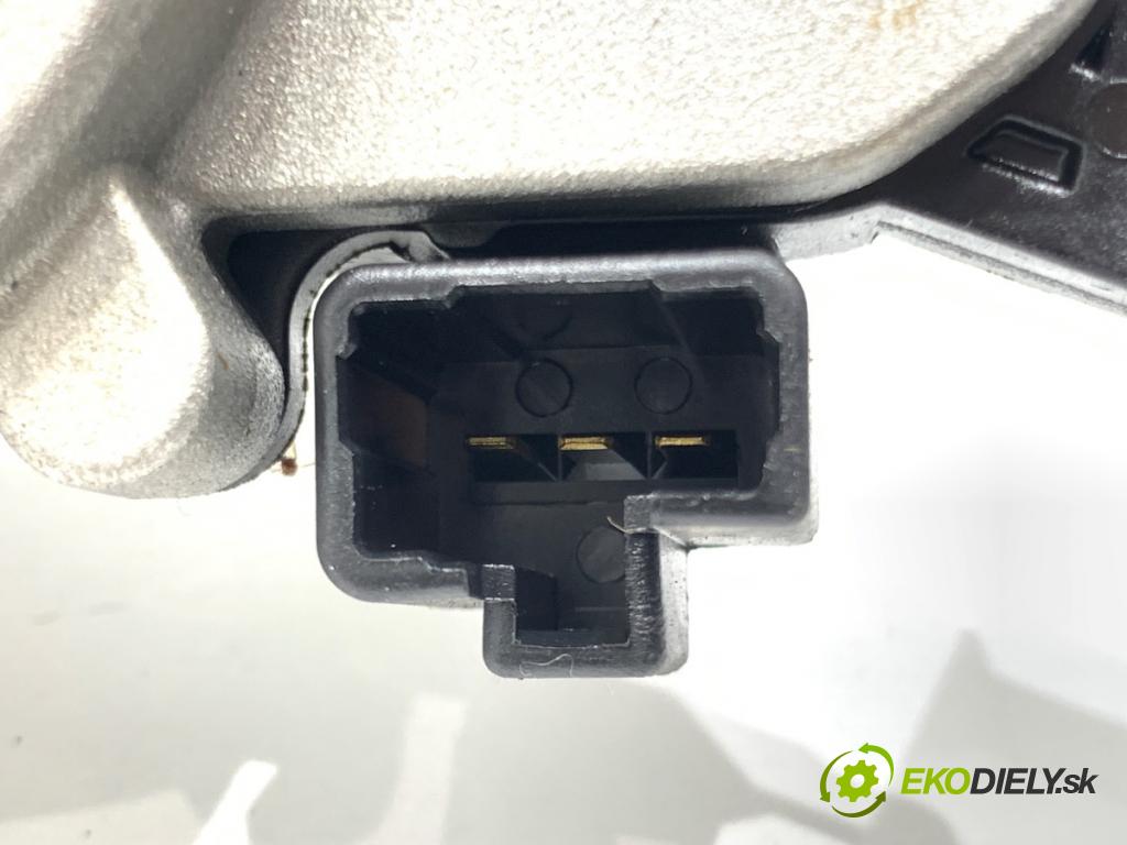 HYUNDAI i30 liftback 2018 88 kW 1.0 T-GDI 998 Motor stieračov zad