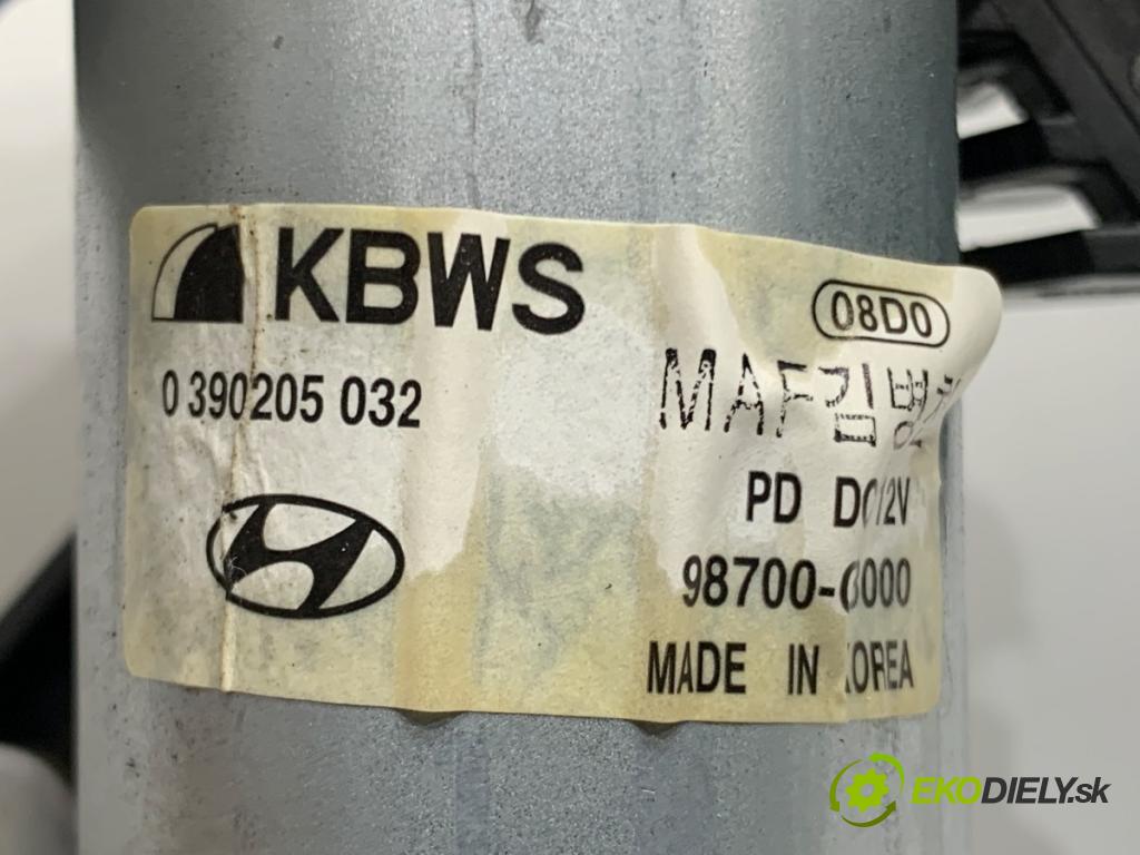 HYUNDAI i30 liftback 2018 88 kW 1.0 T-GDI 998 Motor stieračov zad