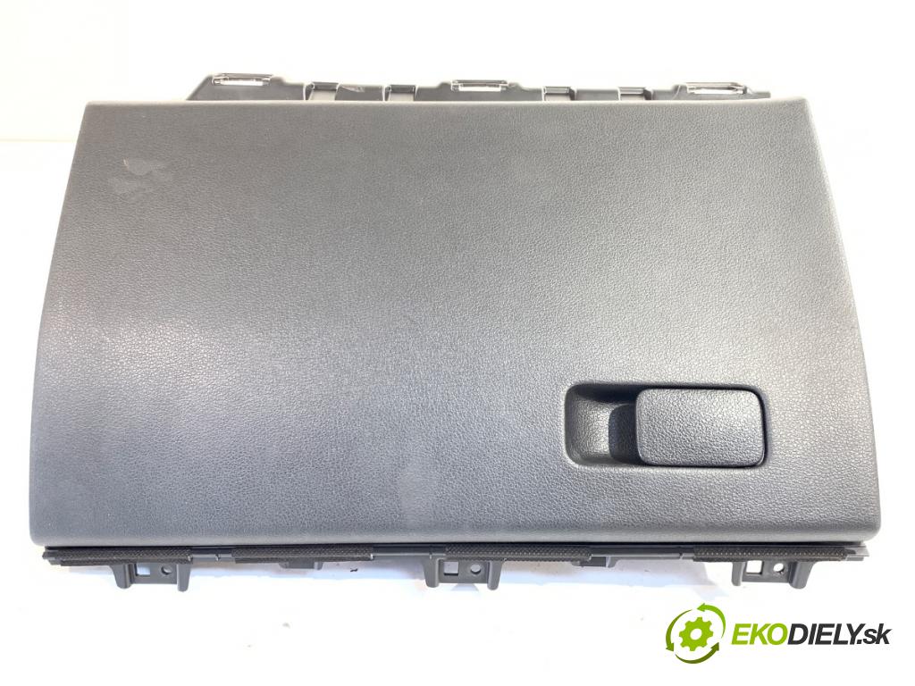 HYUNDAI i30 liftback 2018 88 kW 1.0 T-GDI 998 přihrádka kastlík spolujezdce 84540-G4000 (Přihrádka (kastlík))