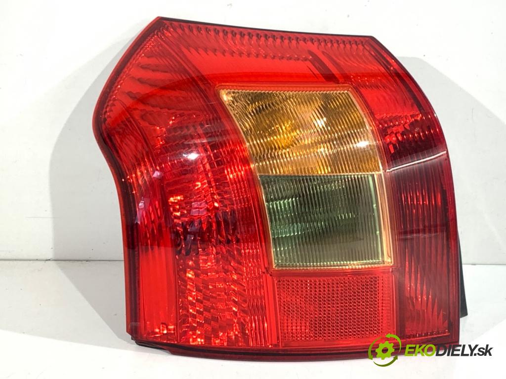 TOYOTA COROLLA E12 liftback 2003 71 kW 1.4 VVT-i (ZZE120_) 1398 Svetlo ľavy zad 