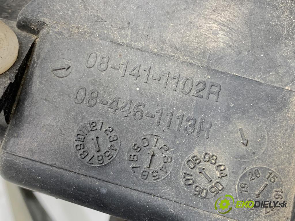 AUDI A6 C5 Kombi 2003 132 kW 2.5 TDI quattro 2496 světlomet pravý přední část 08-141-1102R